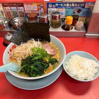 特製味噌ラーメン　ほうれん草　もやし　半ライス　背脂変更(ラーメン山岡家 越谷レイクタウン店)