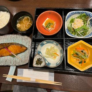 銀ひらす照り焼き定食(東レ社員クラブ)