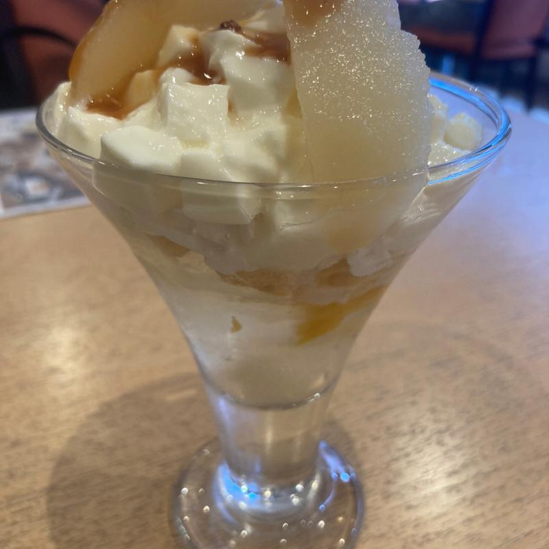 梨パフェ(レストラン&カフェ Lagoon)