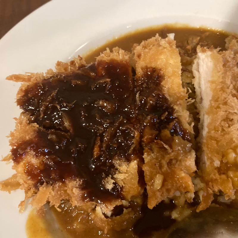 チキンカツカレー(洋食屋コートレット)