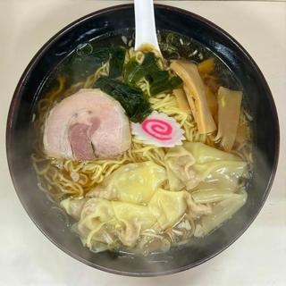 ワンタンメン(亀鶴食堂)