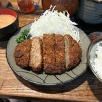 ジャンボメンチかつ(豚珍館 （とんちんかん）)