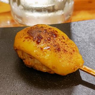 軟骨つくね(チェダーチーズ)(串焼き。ビストロガブリ 野毛一番街店)