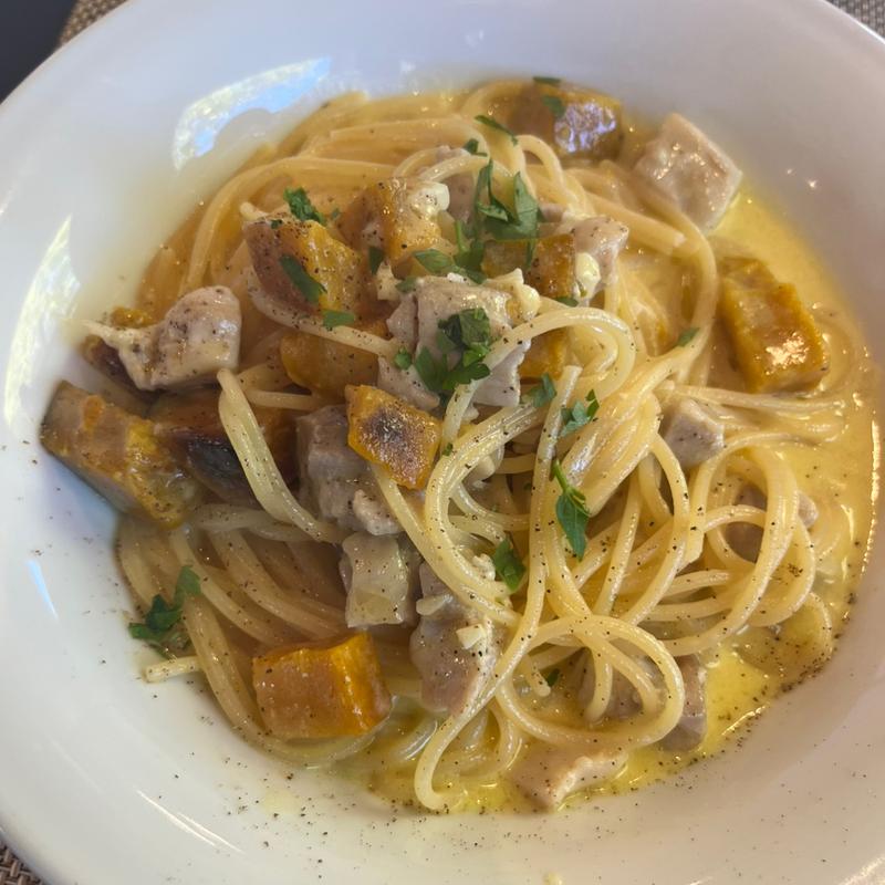 鶏とかぼちゃのクリームソースパスタ(Pizzeria Mio ピッツェリア ミオ)