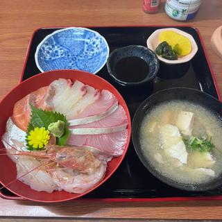 海鮮丼(水協食堂 （スイキョウショクドウ）)