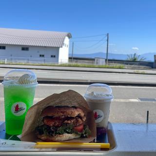 チャイニーズチキンバーガー(平川マリーナマルシェ)