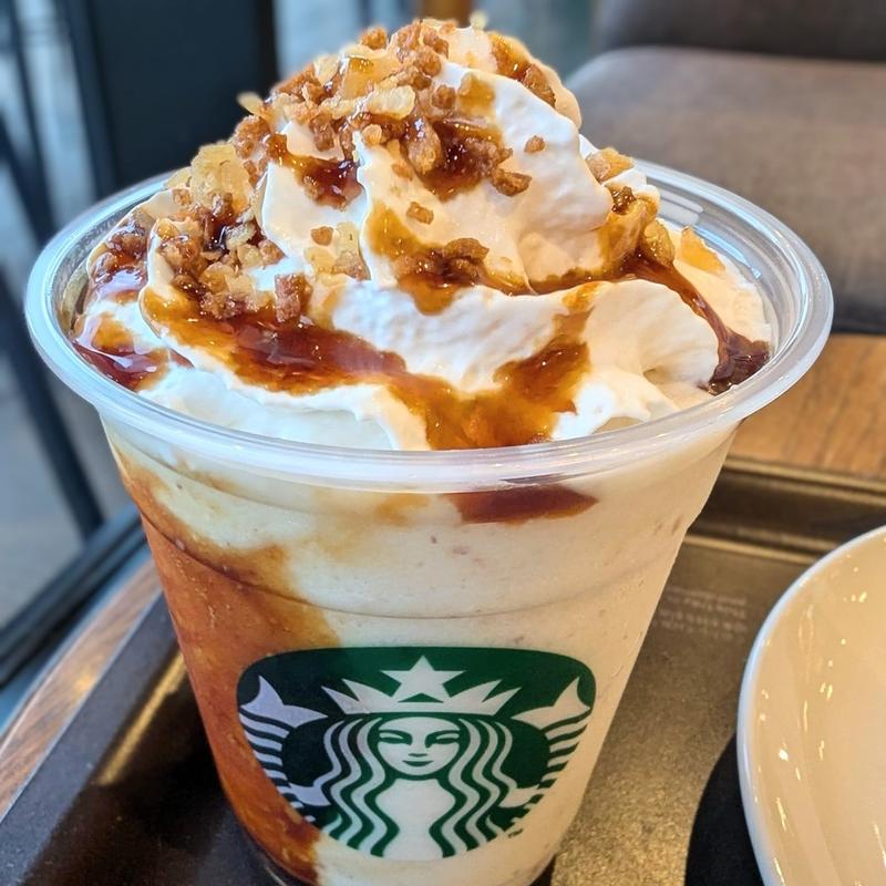 焼き芋香ばしカラメルフラペチーノ(スターバックスコーヒー 北参道店)