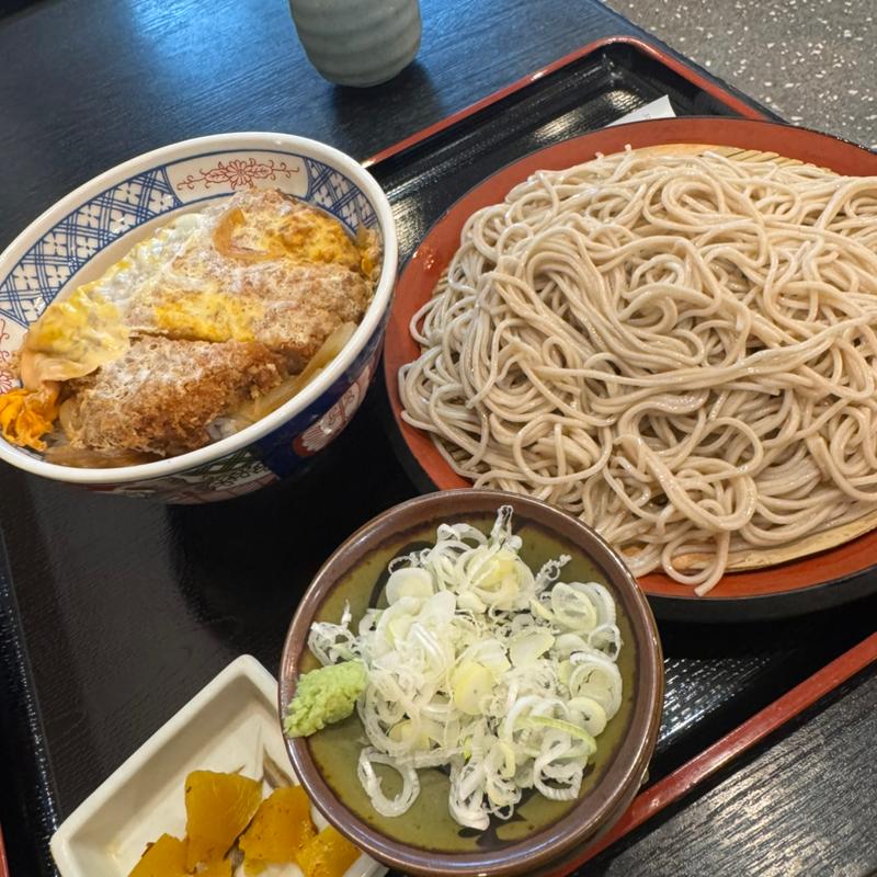 かつ丼セット(味奈登庵 港南台店)