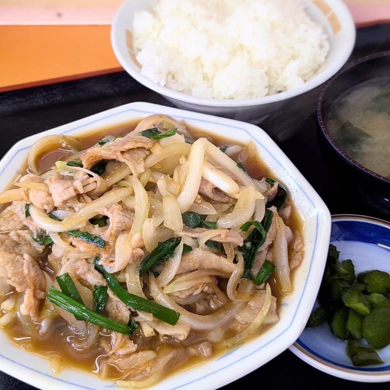 ニラ肉炒め定食(美うら食堂 )