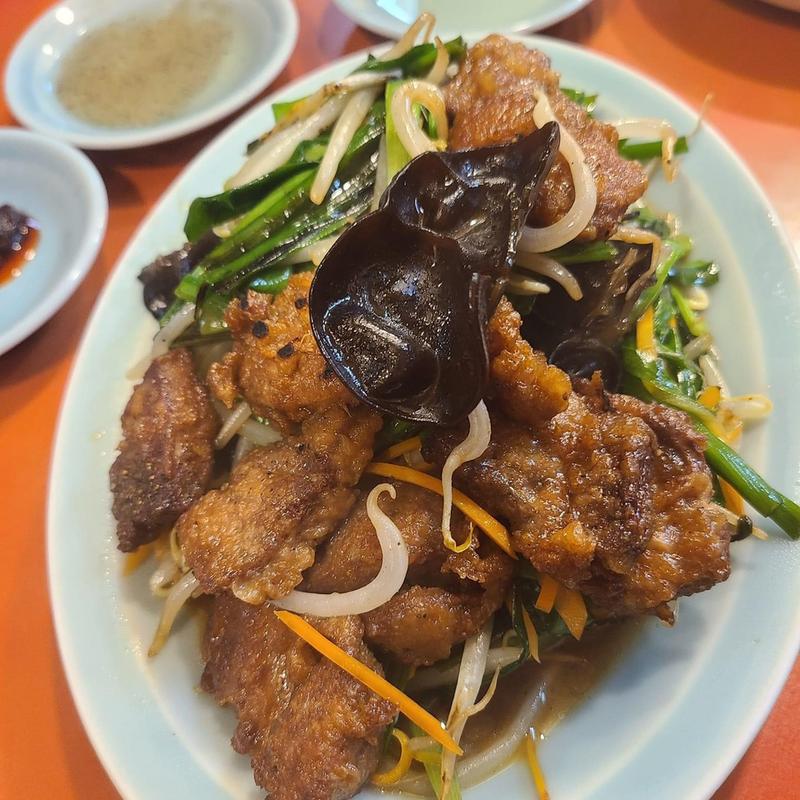 韮レバー炒め(丸吉飯店)