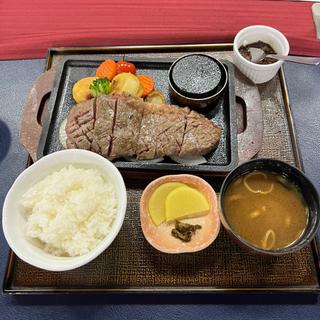 鉄板サーロインステーキ御膳(茨城ゴルフ倶楽部レストラン )