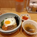 ビビンバ(白菜キムチ、スープ付)