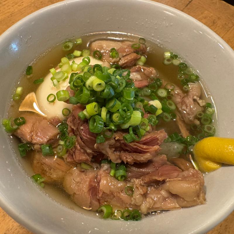 牛すじ大根(鳥一伝承　焼鳥酒場ヤスモリ商店)