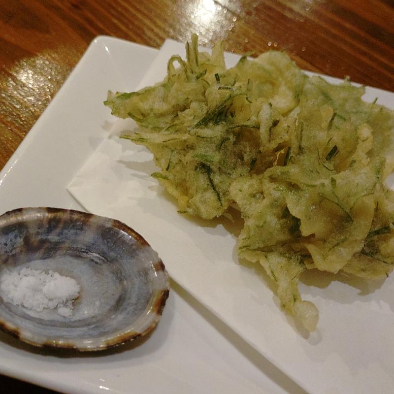 長命草の天麩羅(島料理 海響 （しまりょうり いすん）)