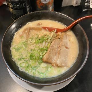 とんこつラーメン　チャーシュー2枚(西松家 梅田店 )