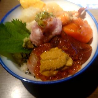 海鮮丼　上(魚祭 ウォスティバル 西新宿店)