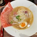 牛骨醤油ラーメン(麺匠 竹虎 六本木店)