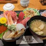 海鮮丼