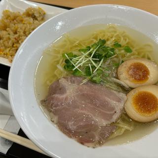 豊浜いりこ塩ラーメン&半チャンセット(豊浜サービスエリア下り線　スナックコーナー・フードコート )