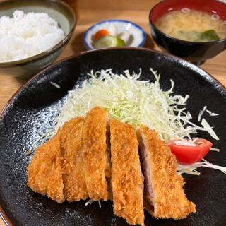 とんかつ定食(とんかつ まるや )