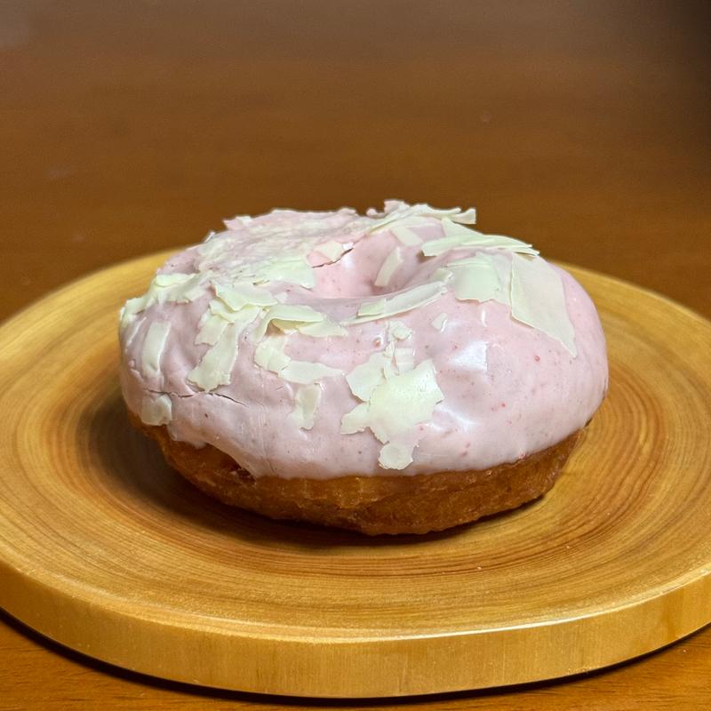 イチゴドーナツ(CAKE FACTORY -ケーキファクトリー-／il pleut -イルプル-)