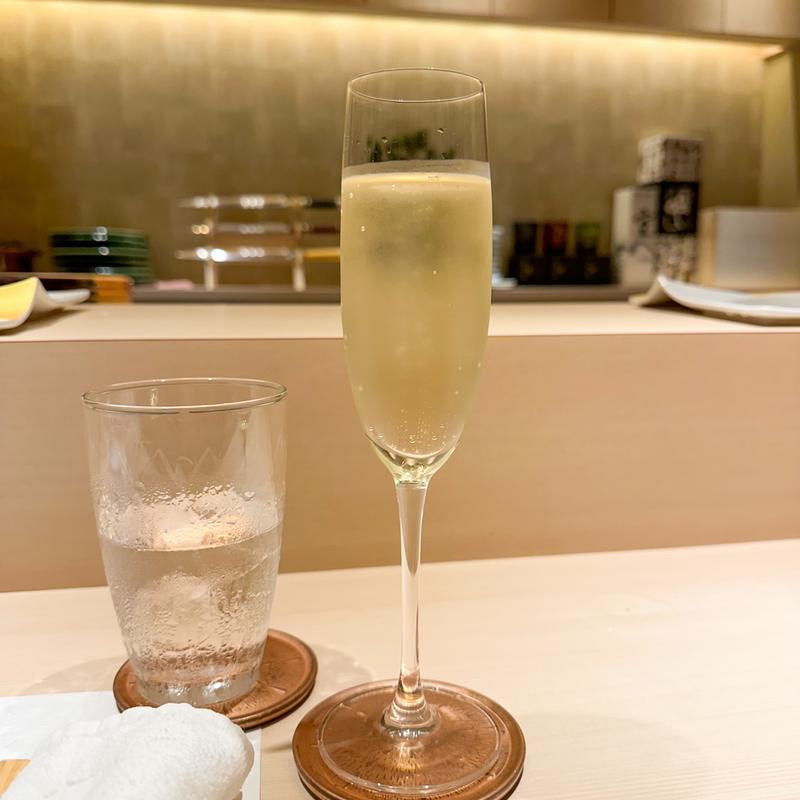 スパークリングワイン(名古屋 栄 鮨 栞庵 やましろ)