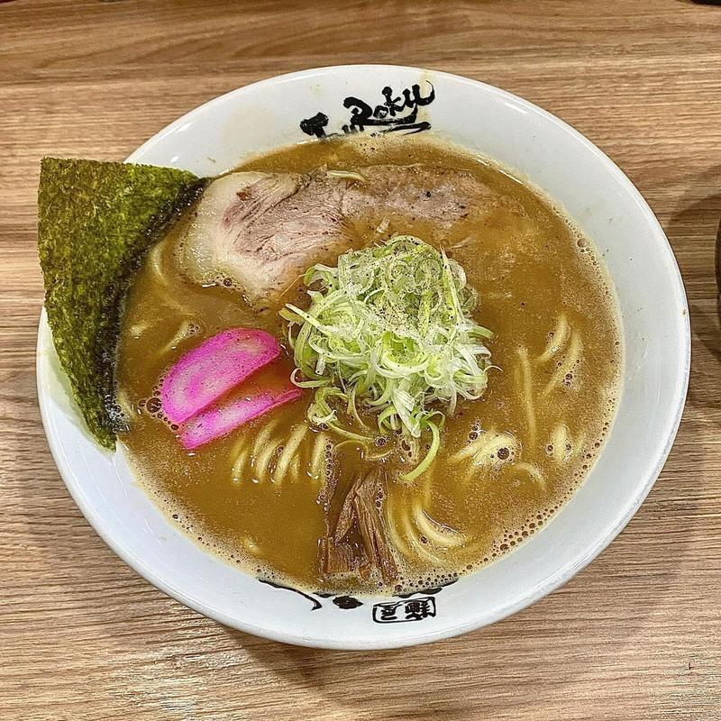 和歌山ラーメン ご飯付き(麺屋丈六 キーノ和歌山)