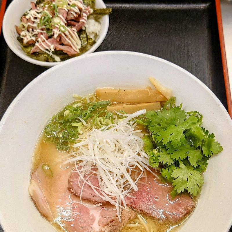 ラムそば ミニラムチャーシュー丼(ラムそば ラム串 一誠)