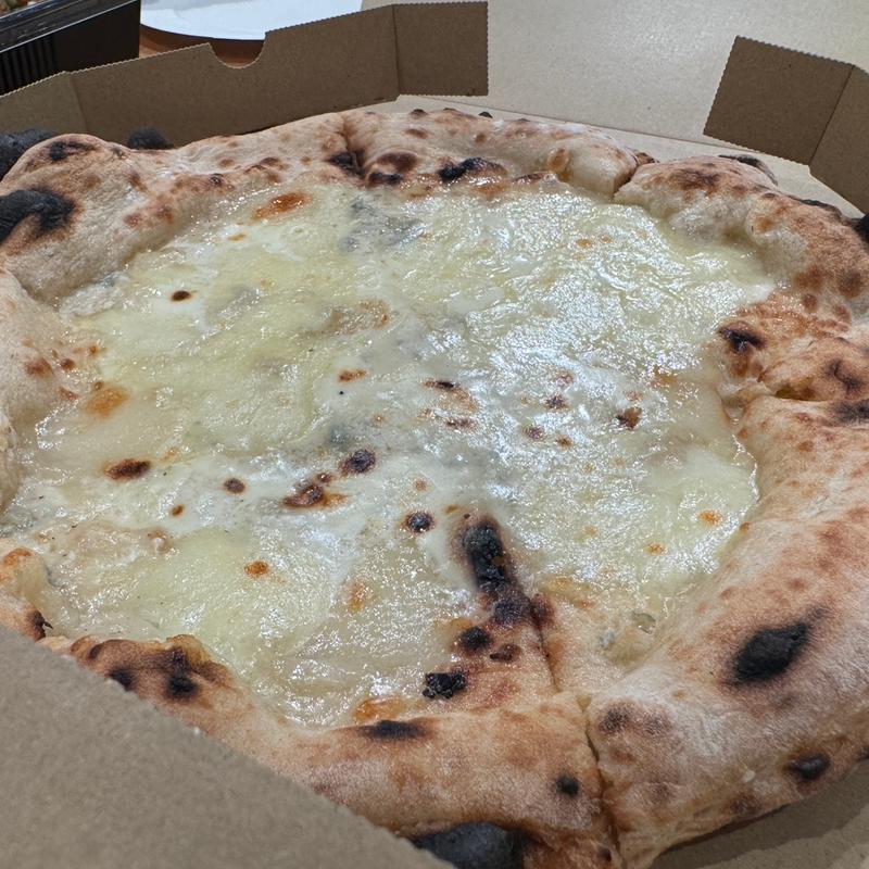 ゴルゴンゾーラ(Pizzeria Bakka M'unica)