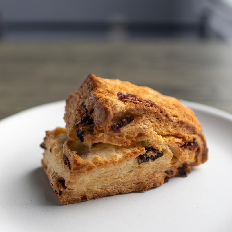 クランベリーのスコーン(SLAPS BAKE STAND)