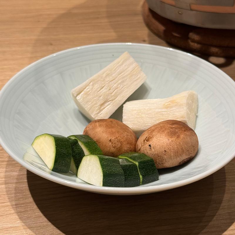 マコモダケ、ズッキーニ、マッシュルーム(金山成吉思汗)