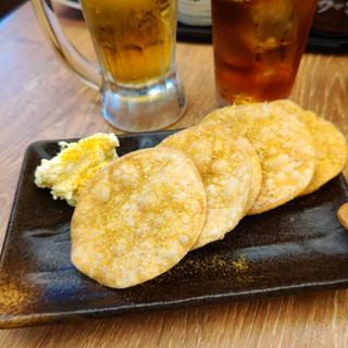 餃子皮のカレーせんべい(肉汁餃子のダンダダン 大船店)