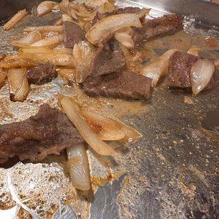 焼肉(千恵 （ちえ）)