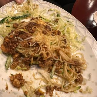 ジャージャー麺