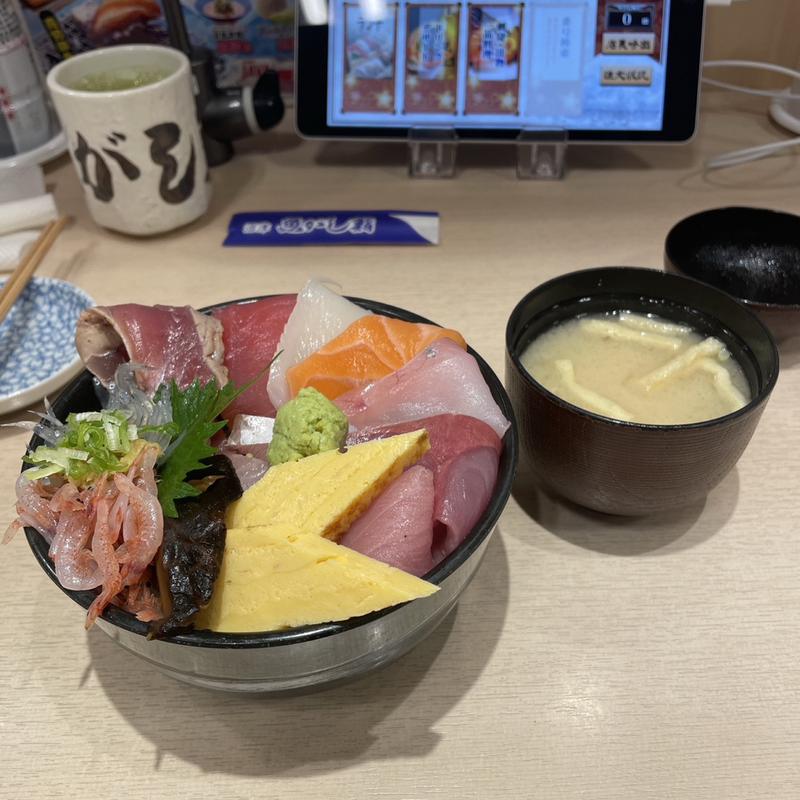 駿河海鮮丼(沼津魚がし鮨 流れ鮨 流山おおたかの森店)