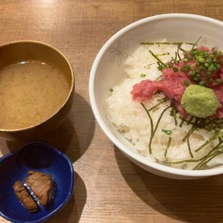 ネギトロ丼(まぐろ専門 かしわ水産)