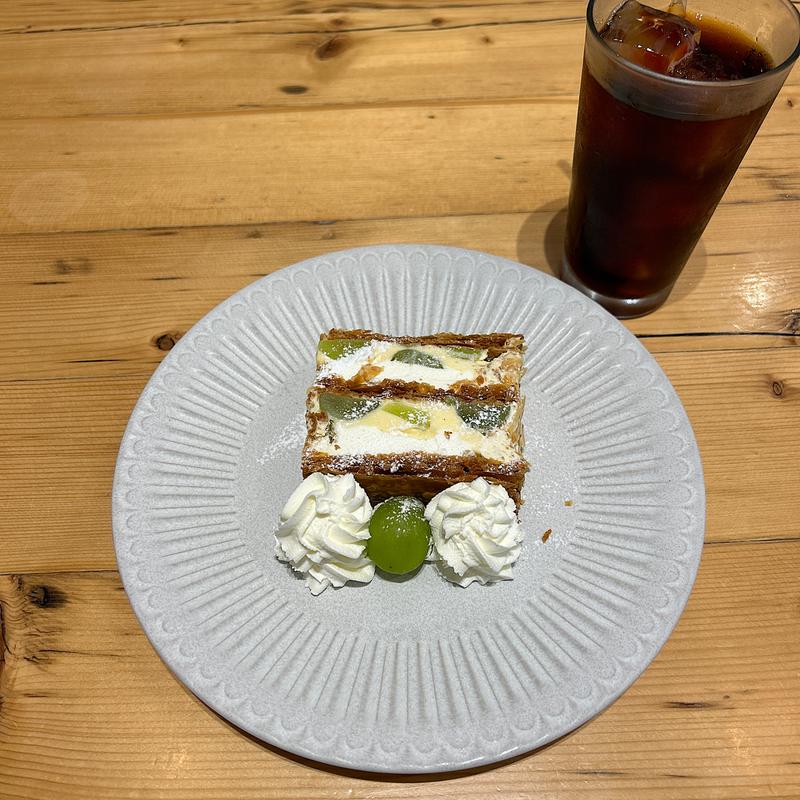 KIHACHIのシャインマスカットパイ(キハチ カフェ)