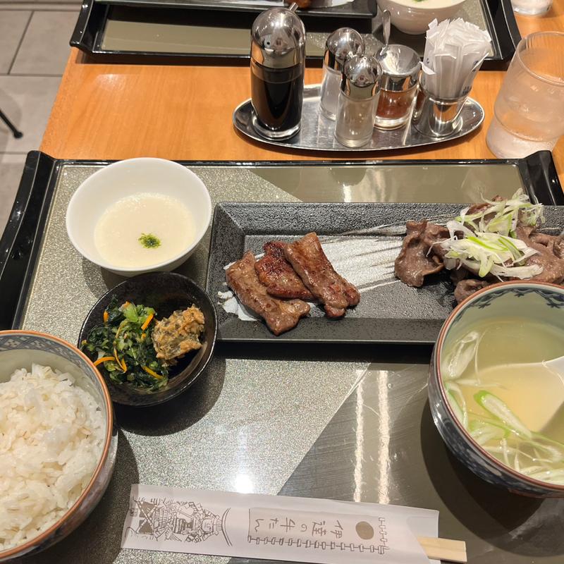 (伊達の牛たん本舗 仙台駅1階 tekuteせんだい店)