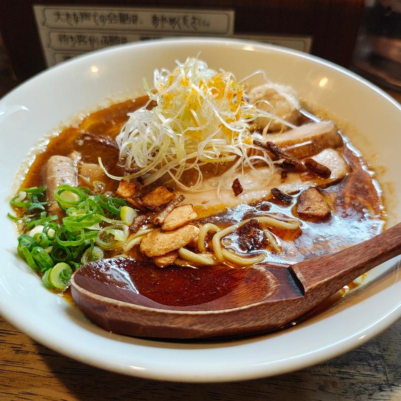 紅ラーメン(らーめん チキント)