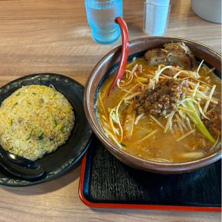 北海道味噌 肉ネギラーメン チャーハン(味噌蔵麺四朗 西尾店)