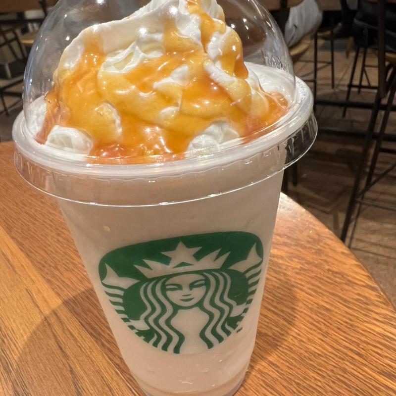 バニラクリームフラペチーノ＋キャラメルソース＋ホワイトモカシロップ(スターバックス・コーヒー 京都祇園ホテル店 )