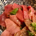 トリプル丼(MAGURO GARAGE （マグロガレージ）)