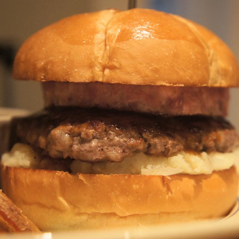 リヨネーゼ(Kaminari Burgers(カミナリバーガーズ))