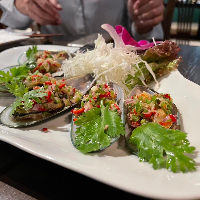 パーナ貝のレモングラスソース(Sabai Sabai Thai)