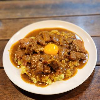 カツカレー ビーフ中辛 生卵(ビィヤント )