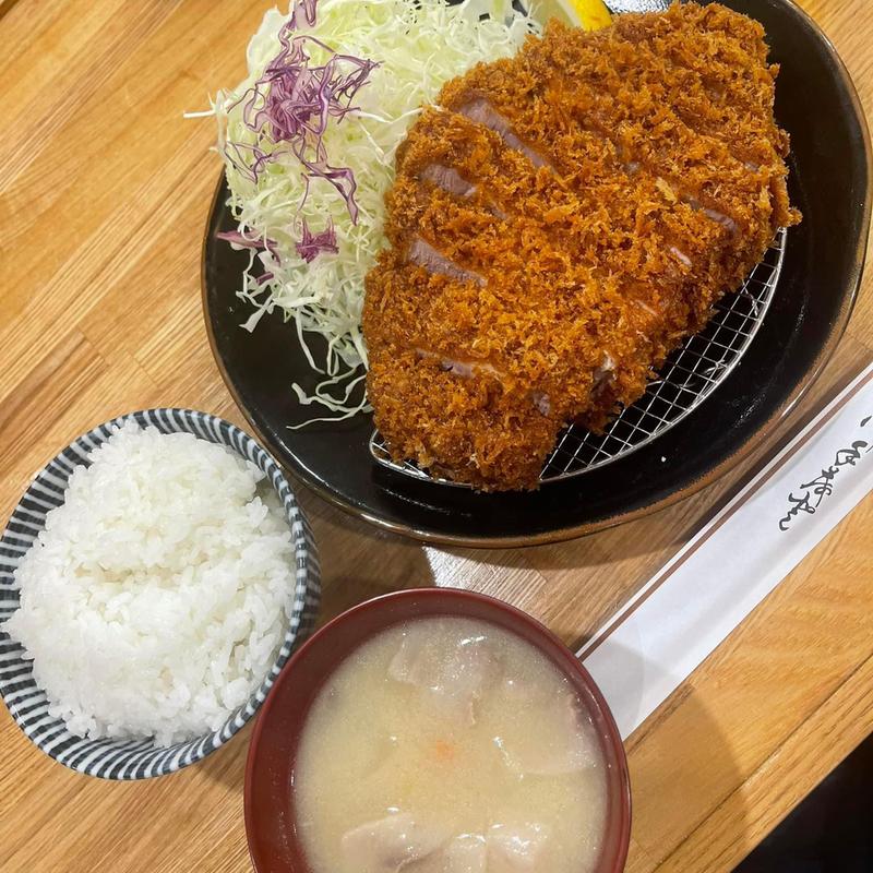 リブロースカツ定食(とんかつ檍 銀座店)