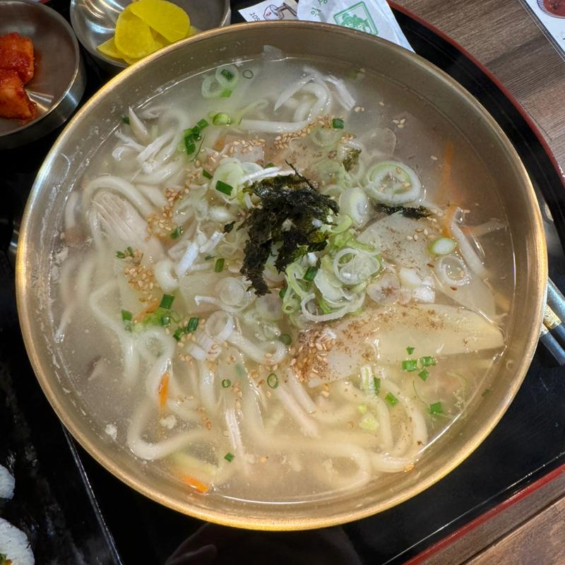 タッカルクッス(韓国うどん ミル)