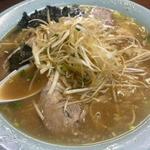 ネギチャーシューメン ネギ増し