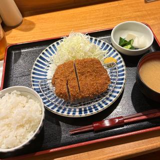 ロースカツ定食(とんかつ田 東陽町店)