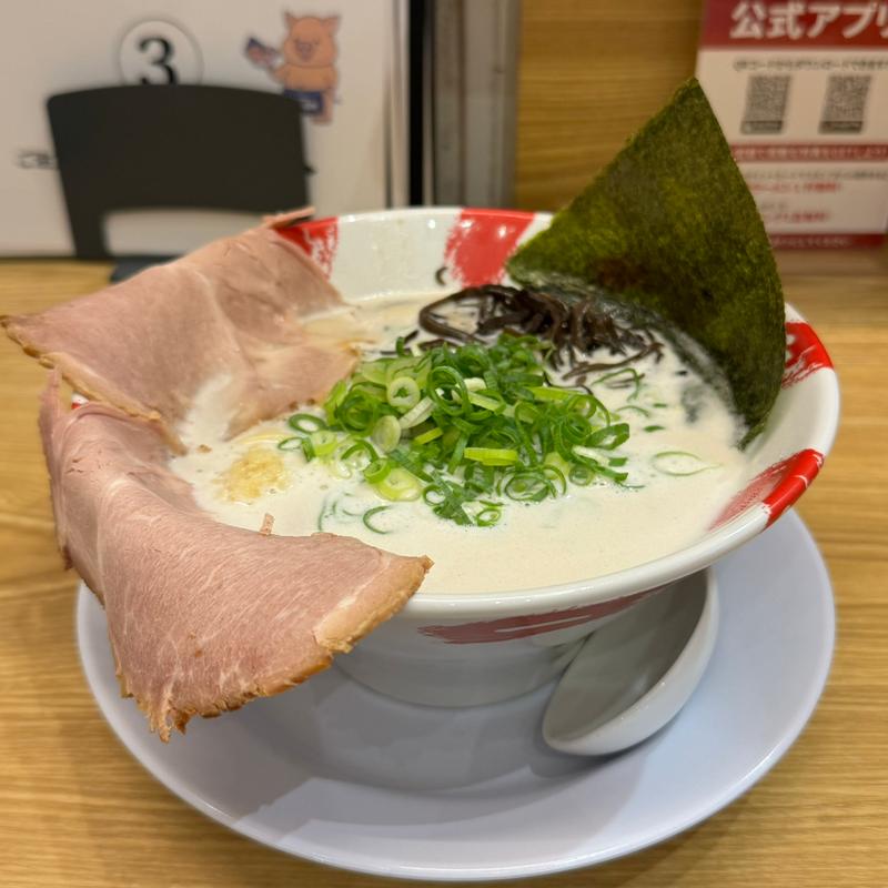 白豚骨(豚骨麺屋一番軒 金山店)